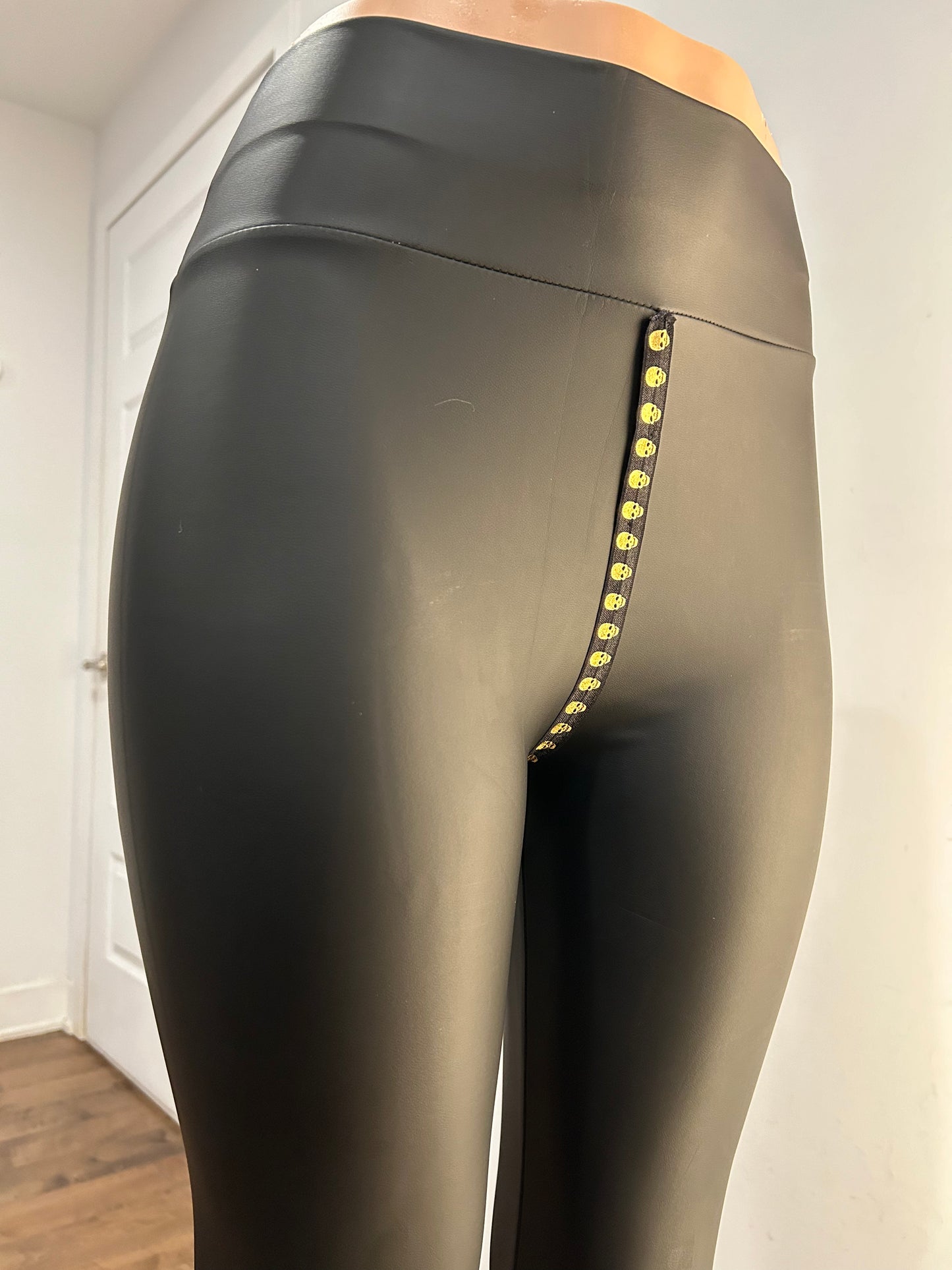Gold Skull Crotch Trimming Leather Leggings