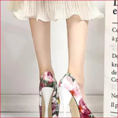 Floral patterned high heels with white platform sole in Plus Size High Heels 8 Inch