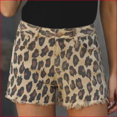 Leopard print shorts with frayed hemline for effortless style and fashion-forward looks