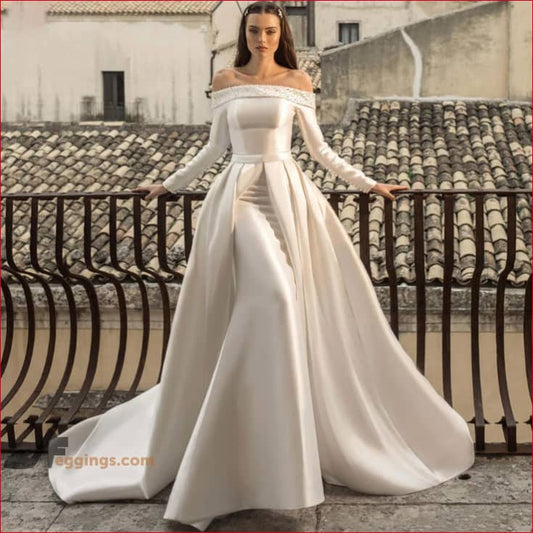 Detachable Train Vintage Wedding Embroidered Satin Lace Bridal Gown